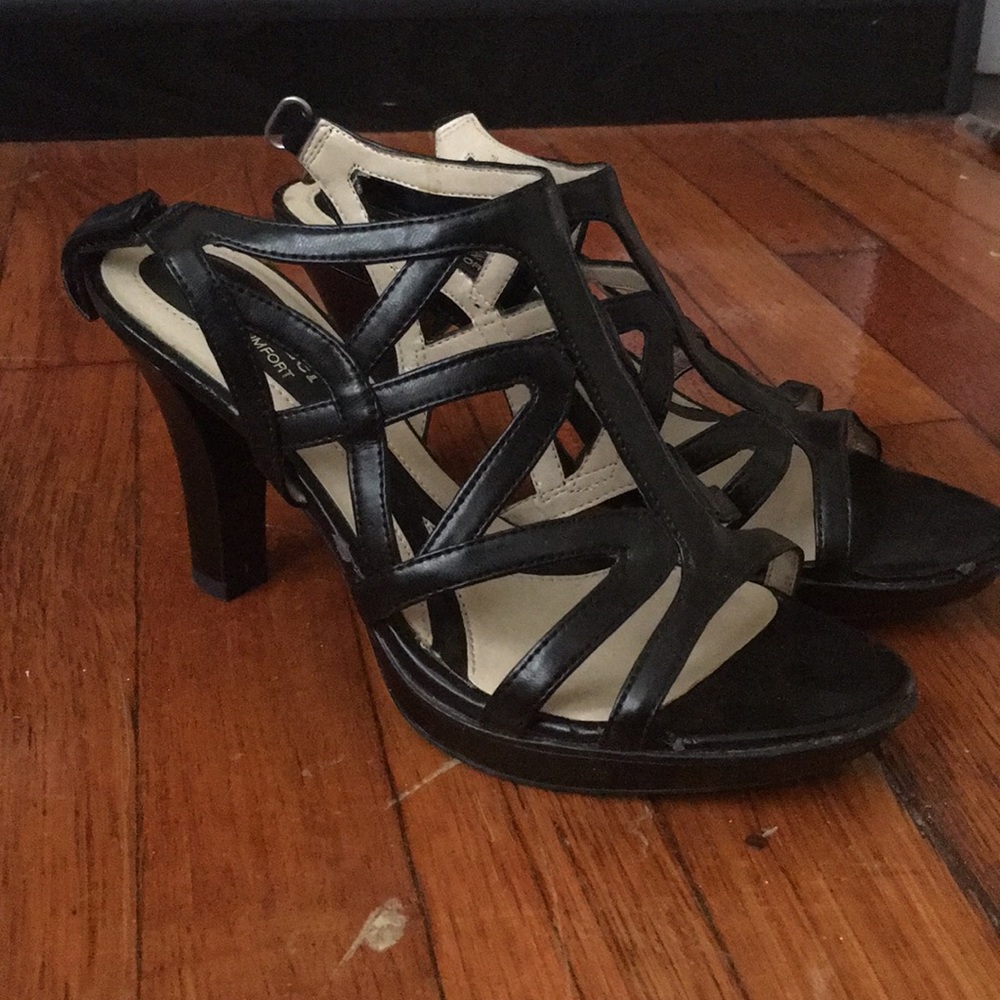 Naturalizer N5 Comfort Heels Size 7M